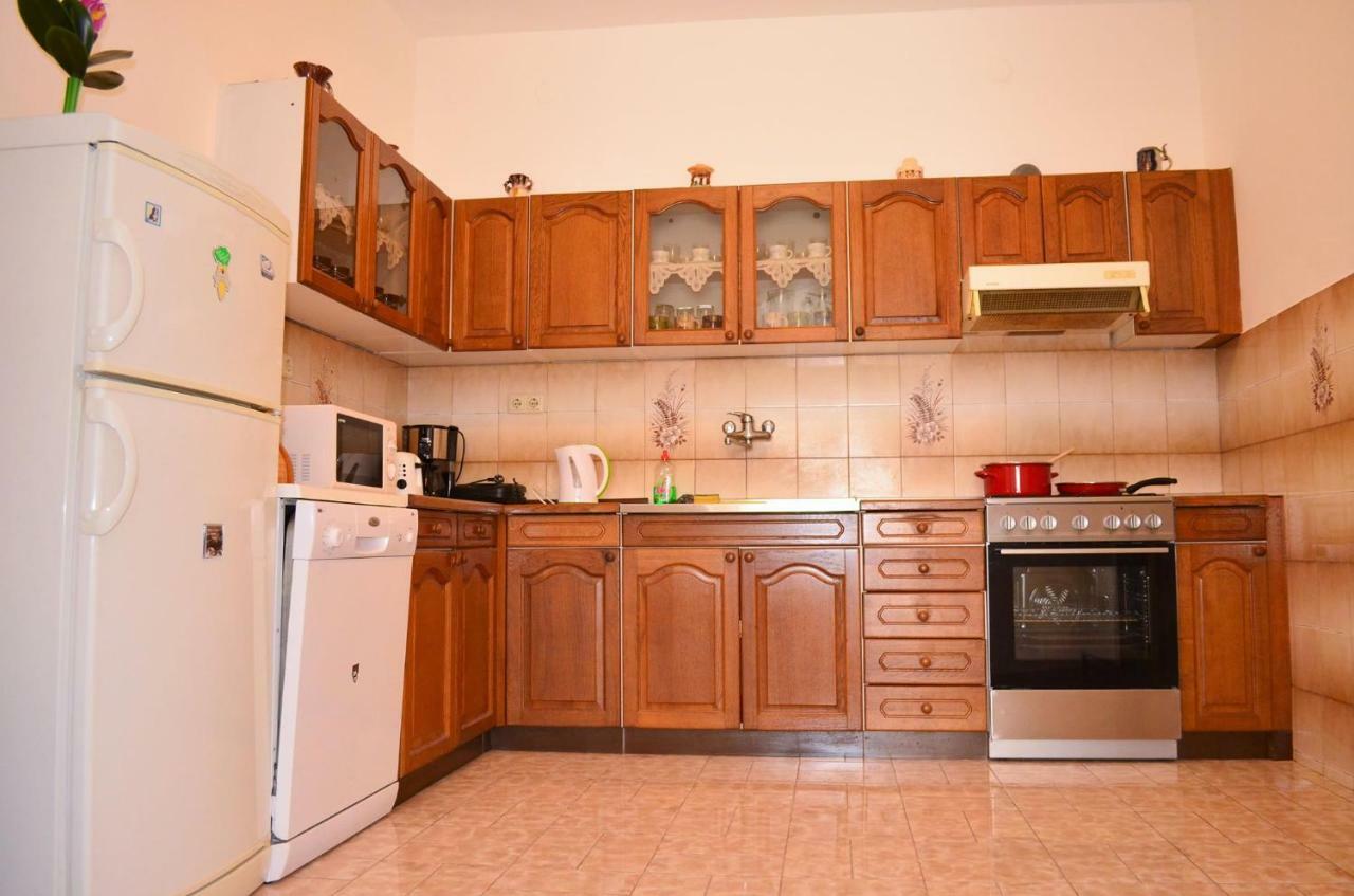 Apartman Rosa Pirovac Kültér fotó