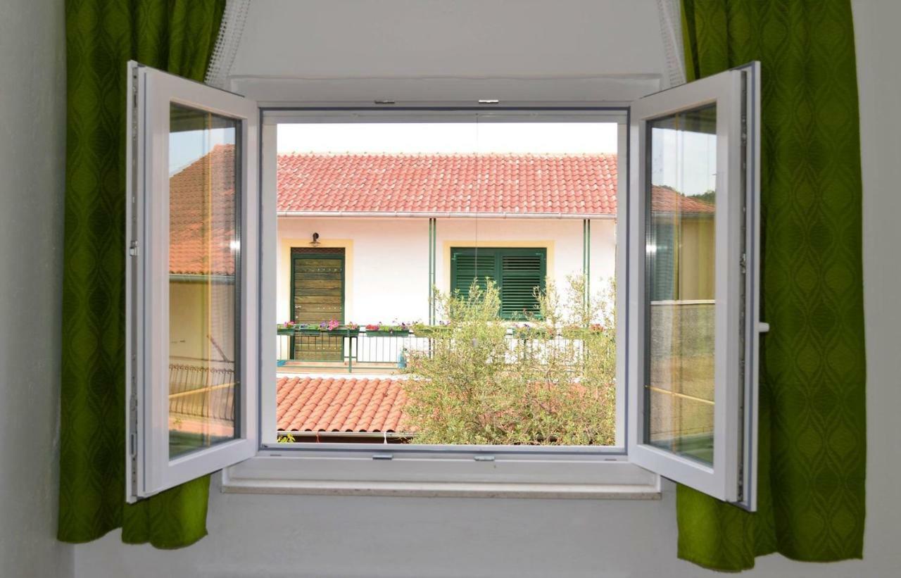 Apartman Rosa Pirovac Kültér fotó