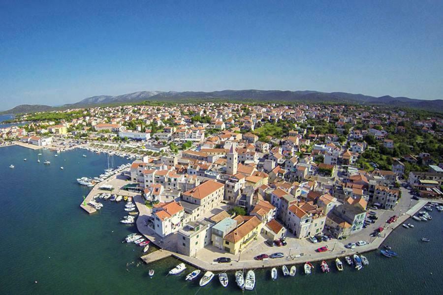 Apartman Rosa Pirovac Kültér fotó