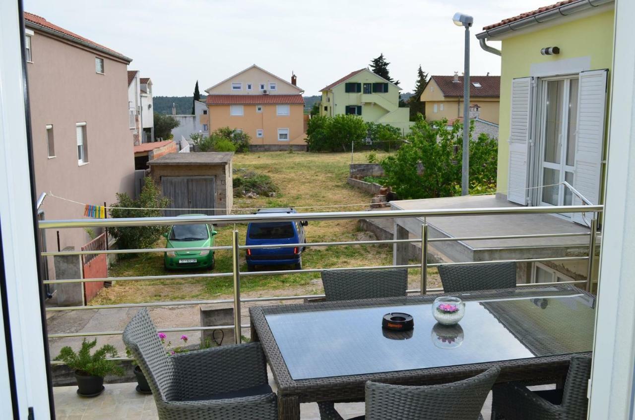 Apartman Rosa Pirovac Kültér fotó